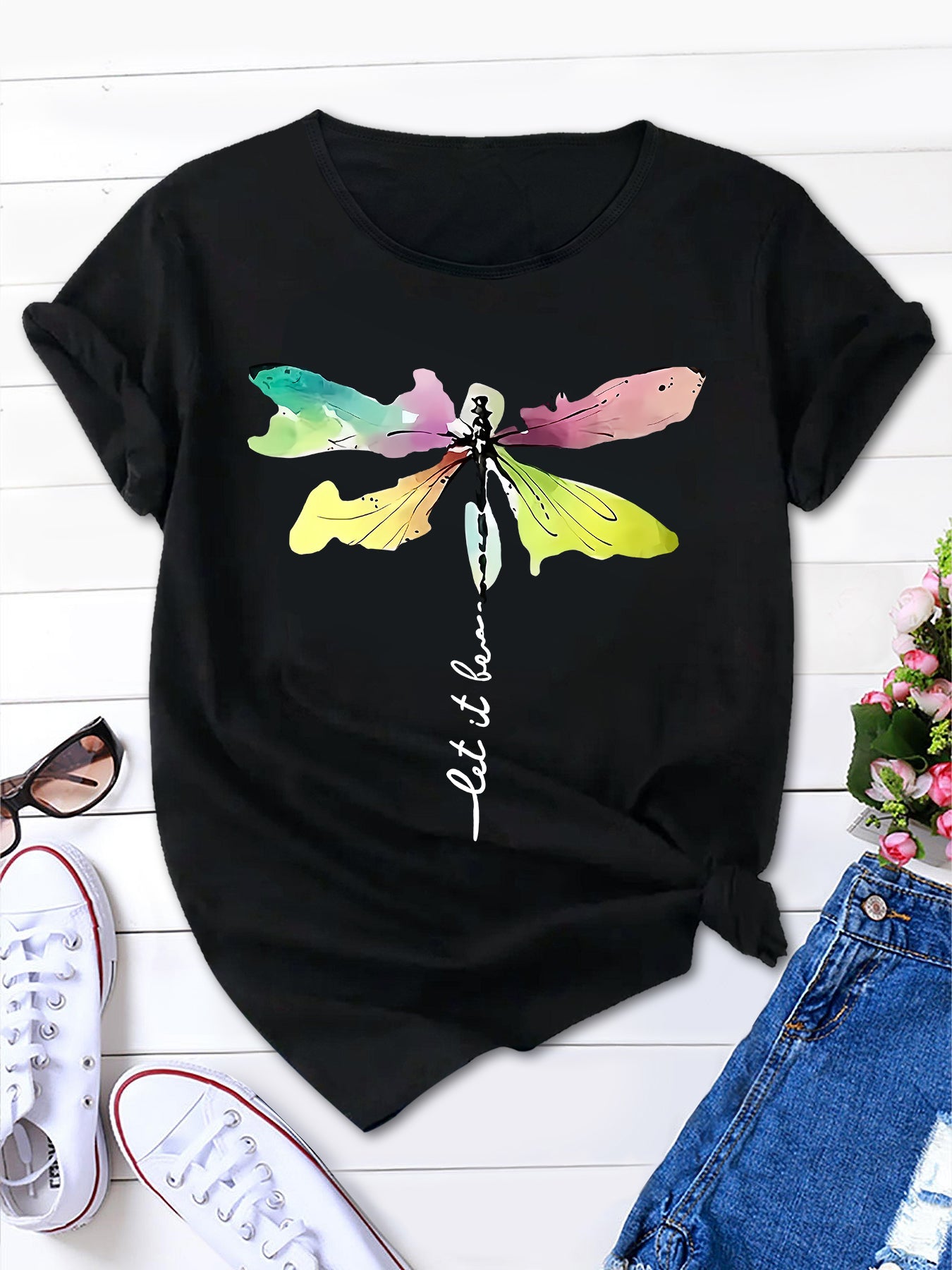 Fashionable Dragonfly Graphic Sports Tee for Women