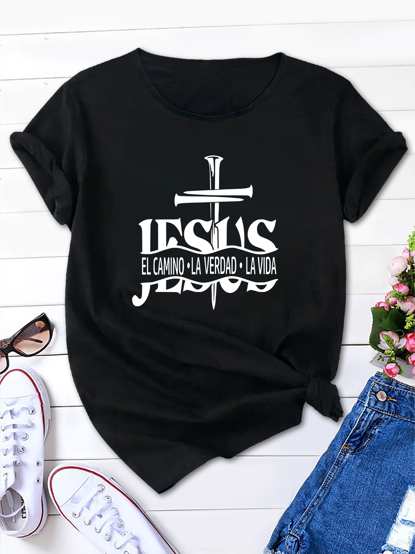 Women's New Short Sleeve T-Shirt with Cross Pattern and Jesus Lettering - Stylish, Comfortable, and Perfect for Summer Outdoor Wear