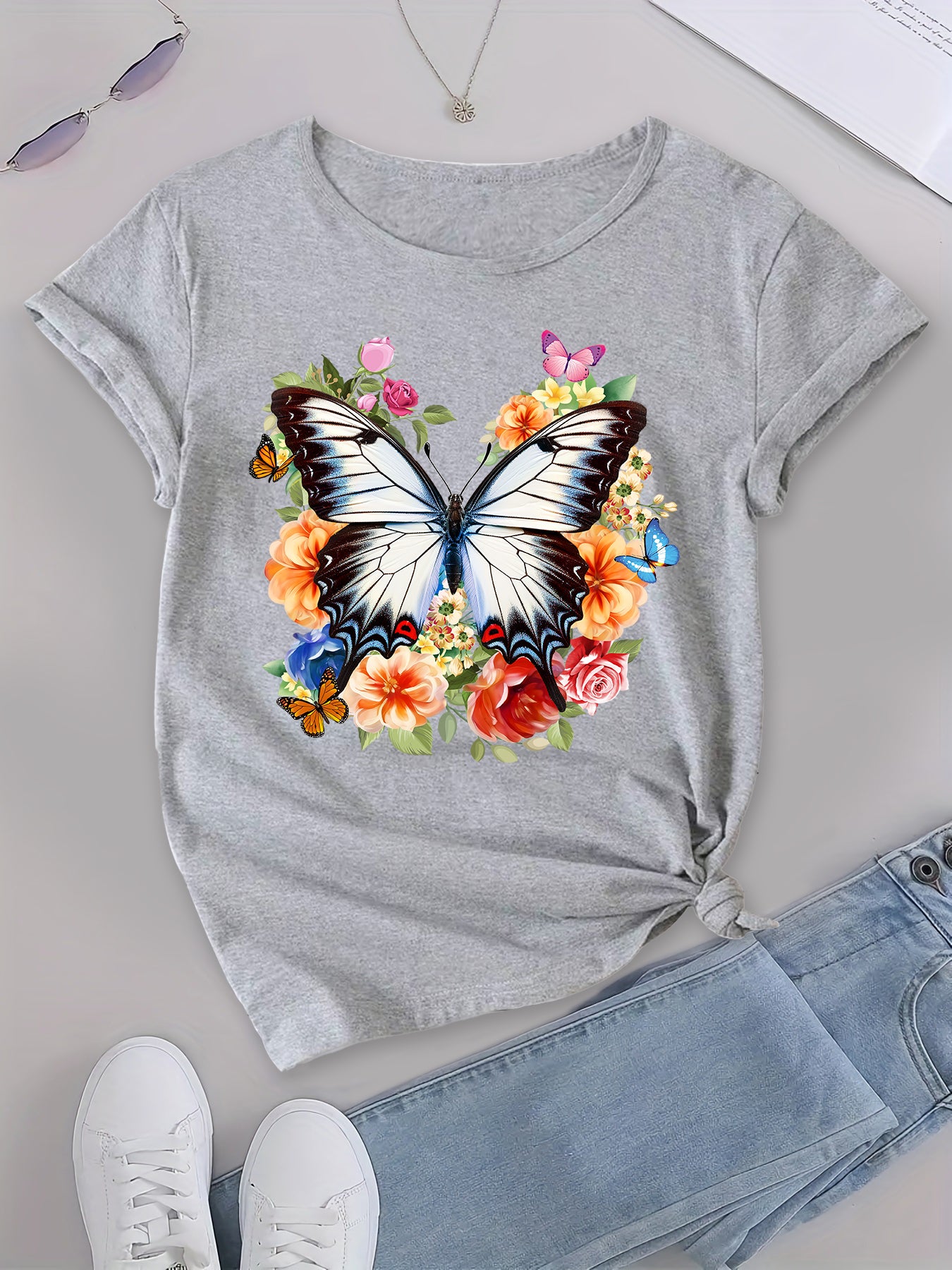 Floral Butterfly Design,Butterfly Print T-shirt,Stylish Floral Butterfly Women's T-Shirt,Floral Butterfly Print Women's Tee